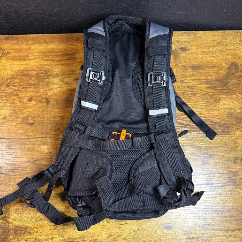 Ecogear‎ Glacier Black Grey Recycled Polyester Hydration Backpack Unisex Small